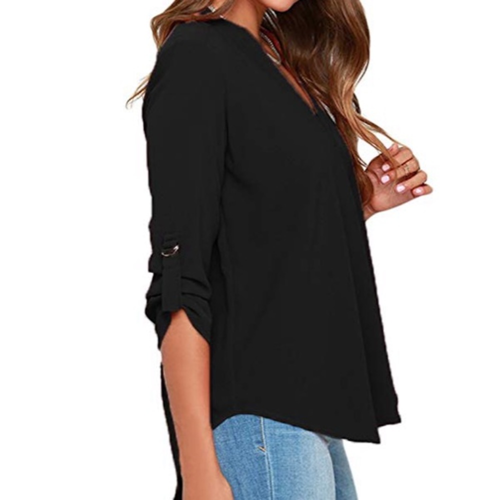 Coventavenue - Quarter Sleeve V Neck Blouse